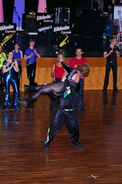 img_1286466311_374.jpg  