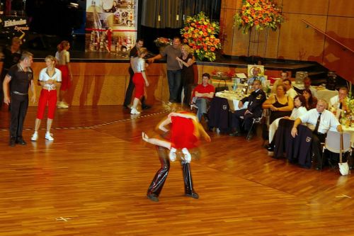 img_1286466328_966.jpg  