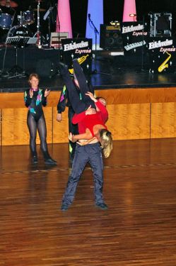 img_1286466331_296.jpg  