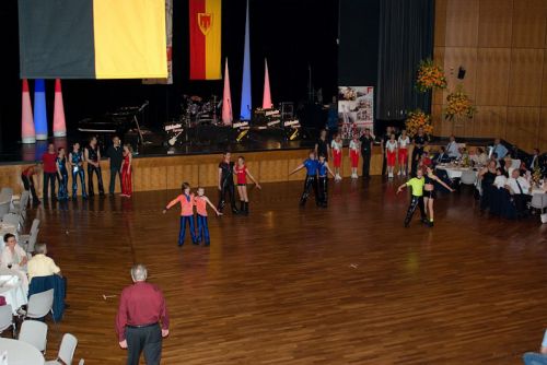 img_1286466332_336.jpg  