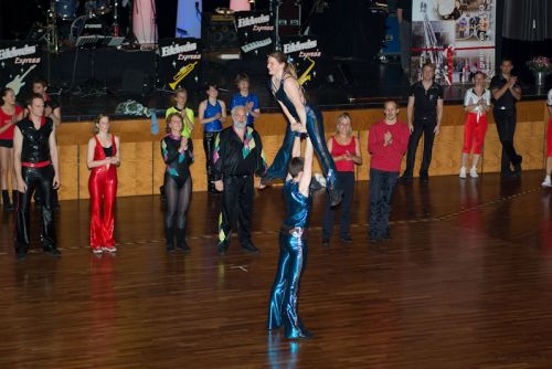 img_1286466337_611.jpg  