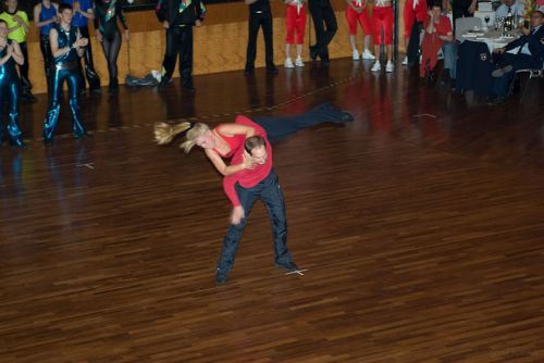 img_1286466337_985.jpg  