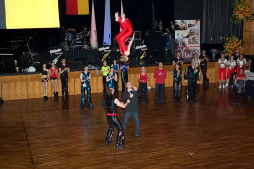 img_1286466339_468.jpg  