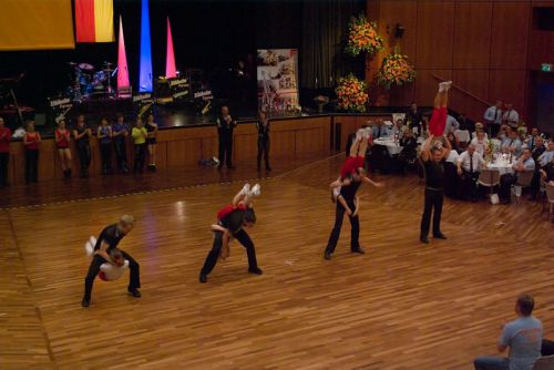img_1286466345_253.jpg  