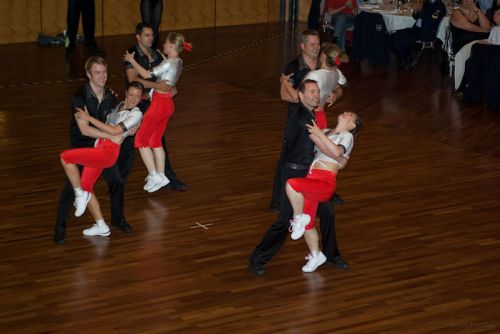 img_1286466347_918.jpg  