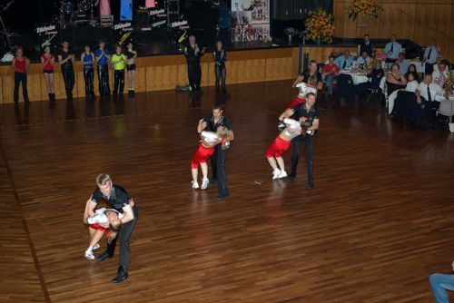 img_1286466348_545.jpg  