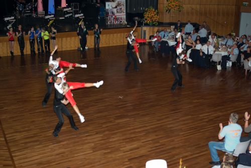 img_1286466349_629.jpg  