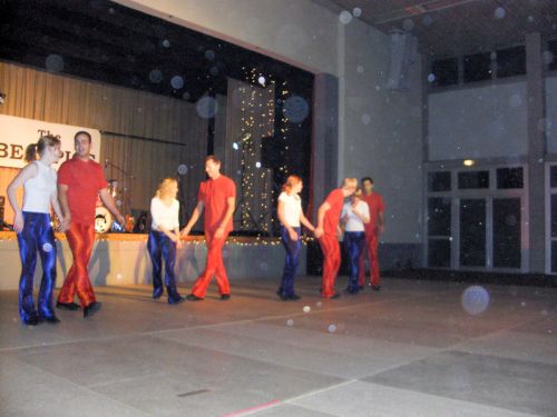 img_1286438305_711.jpg  