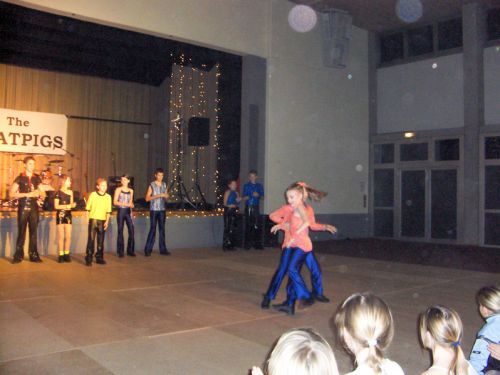 img_1286438317_168.jpg  
